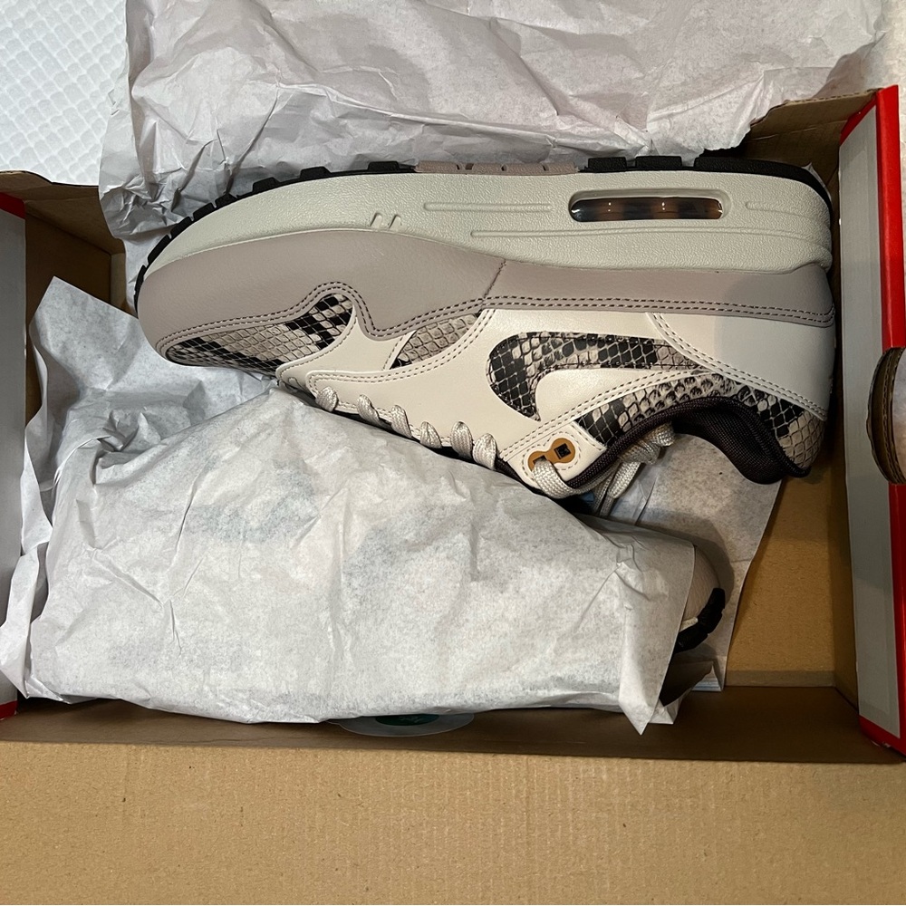 Nike Air Max 1 - Picture 7 of 8